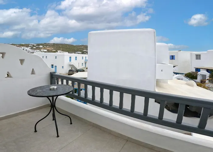 Artemis By Kallisto Royal * אורנוס